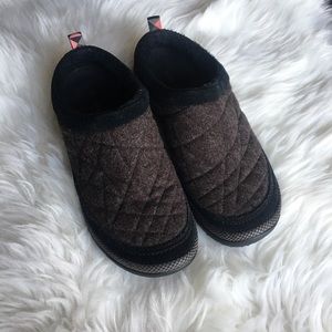 💗Merrell💗 Hard sole slide on size 9